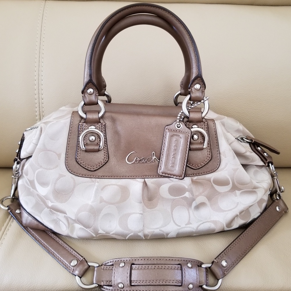 Coach Satchel F18425